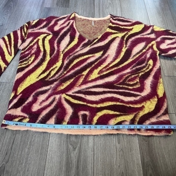 Free People Primrose Animal Tunic In Olive Combo Size Extra Large - Picture 6 of 14